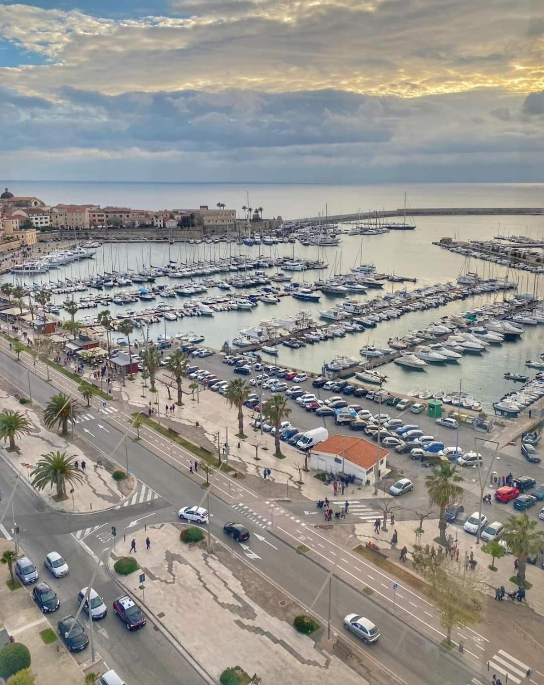 Casa Di Molly Al Centro Di Alghero Ngoại thất bức ảnh